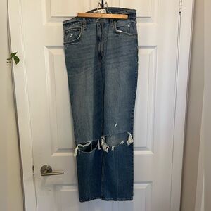 Abercrombie Distressed Ankle Straight Jean